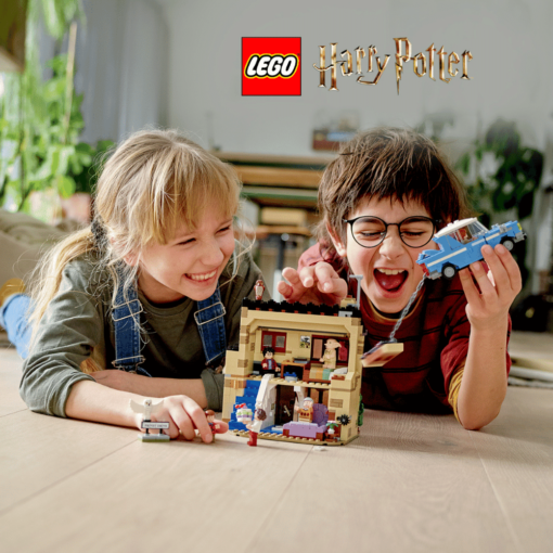 LEGO Harry Potter 75968 playing