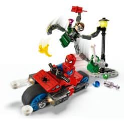 LEGO-Marvel-76275-takaa-ajo-moottoripyoralla-Spider-Man-vastaan-tohtori-mustekala